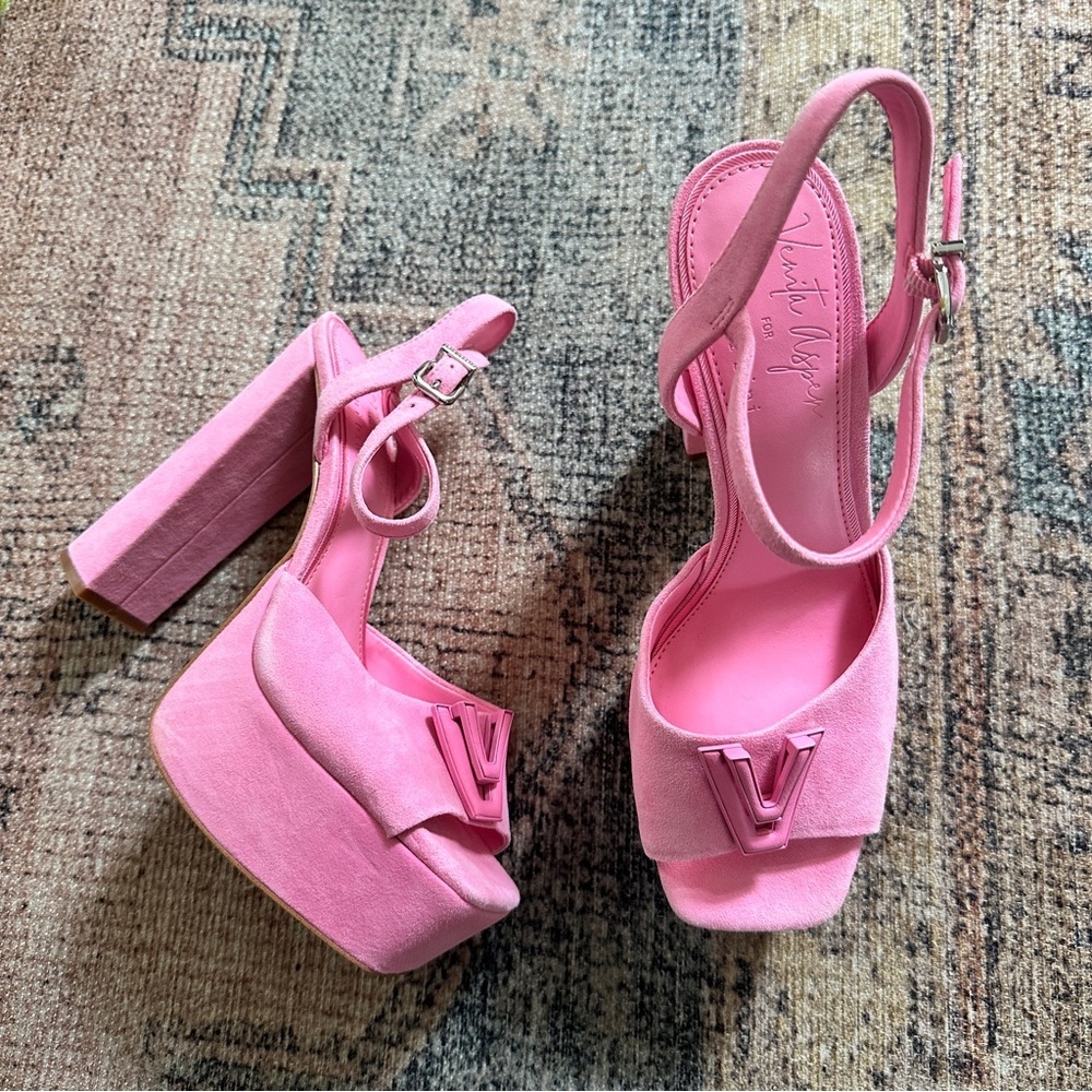 Gianni Bini x Venita Aspen Sienna Pink Suede Platform Dress Sandals sz 8.5